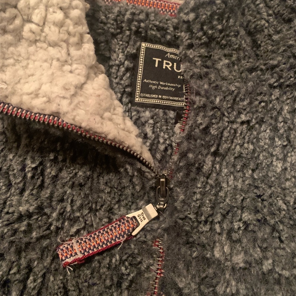 True grit EUC half zip pull over